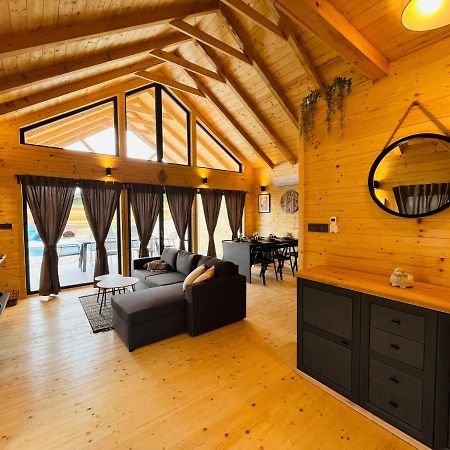 Holiday House Adamo Selno Buitenkant foto